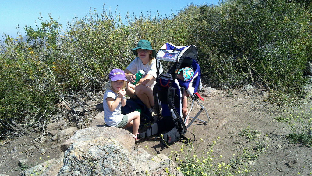 nepal-family-trekking