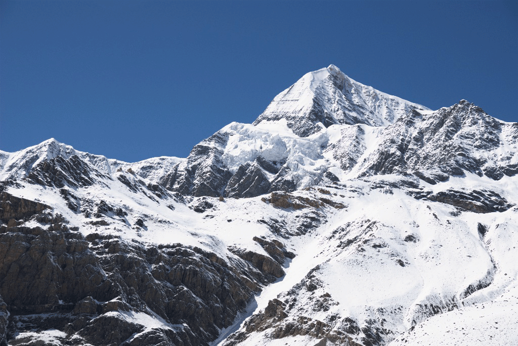 Chulu East Peak Climbing