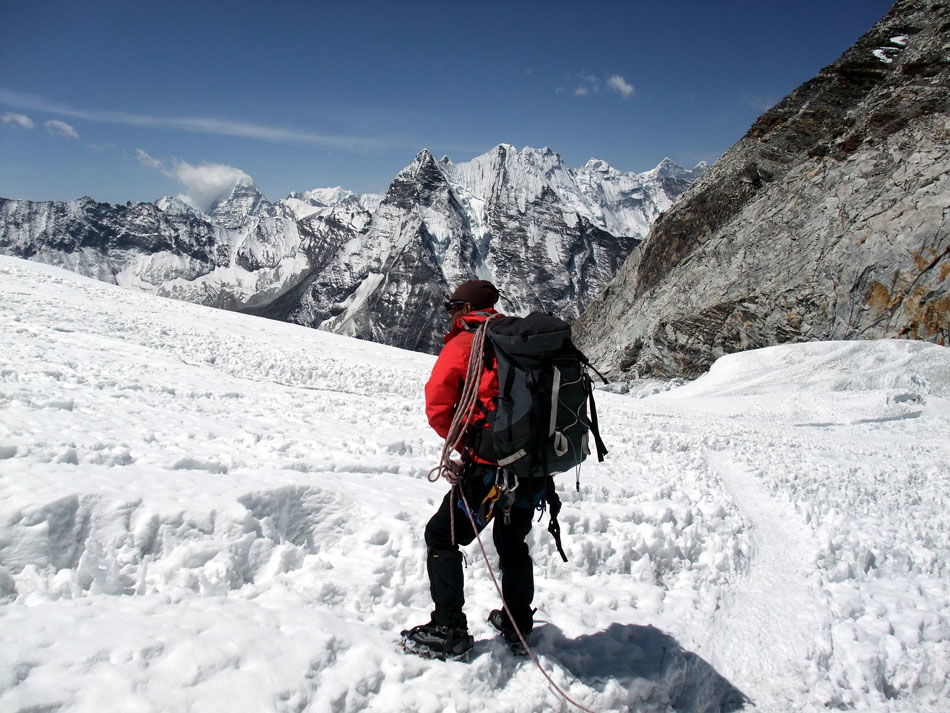 Island Peak Nepal Trek: Trekking to Island Peak Nepal