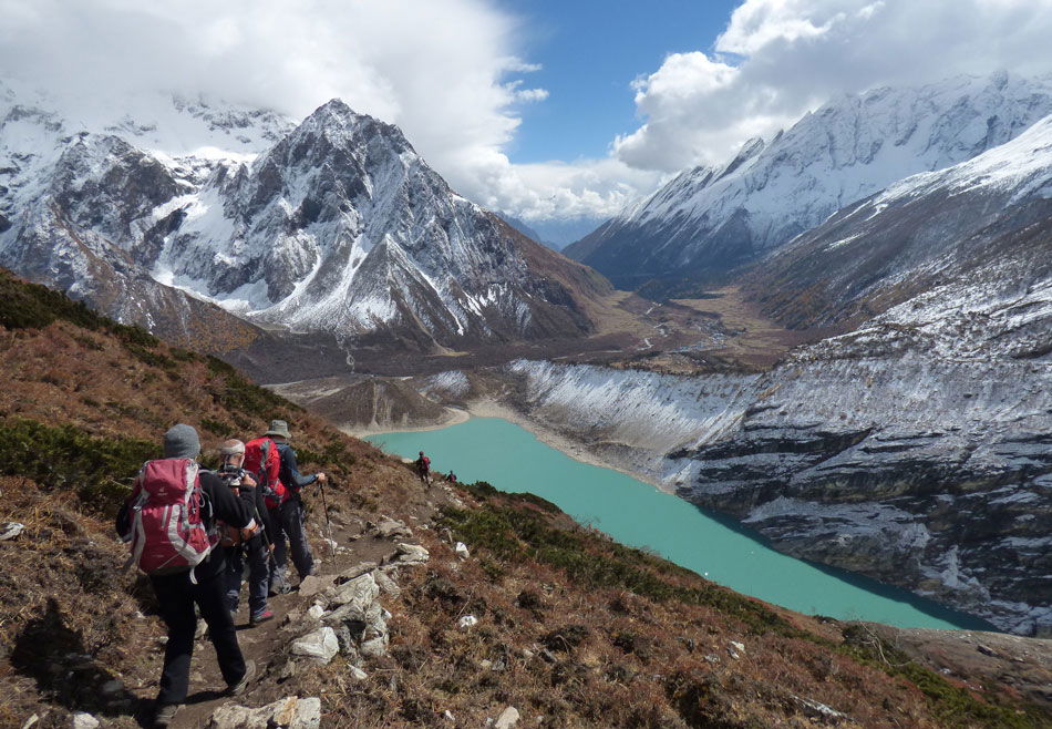 Manaslu Circuit Distance: A Trekker’s Guide